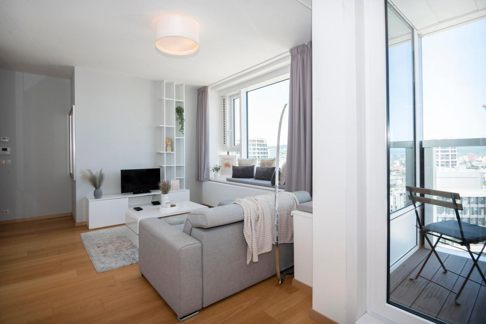 Апартаменти Luxury 1Bdrm On The 28Th Floor Братислава Екстер'єр фото