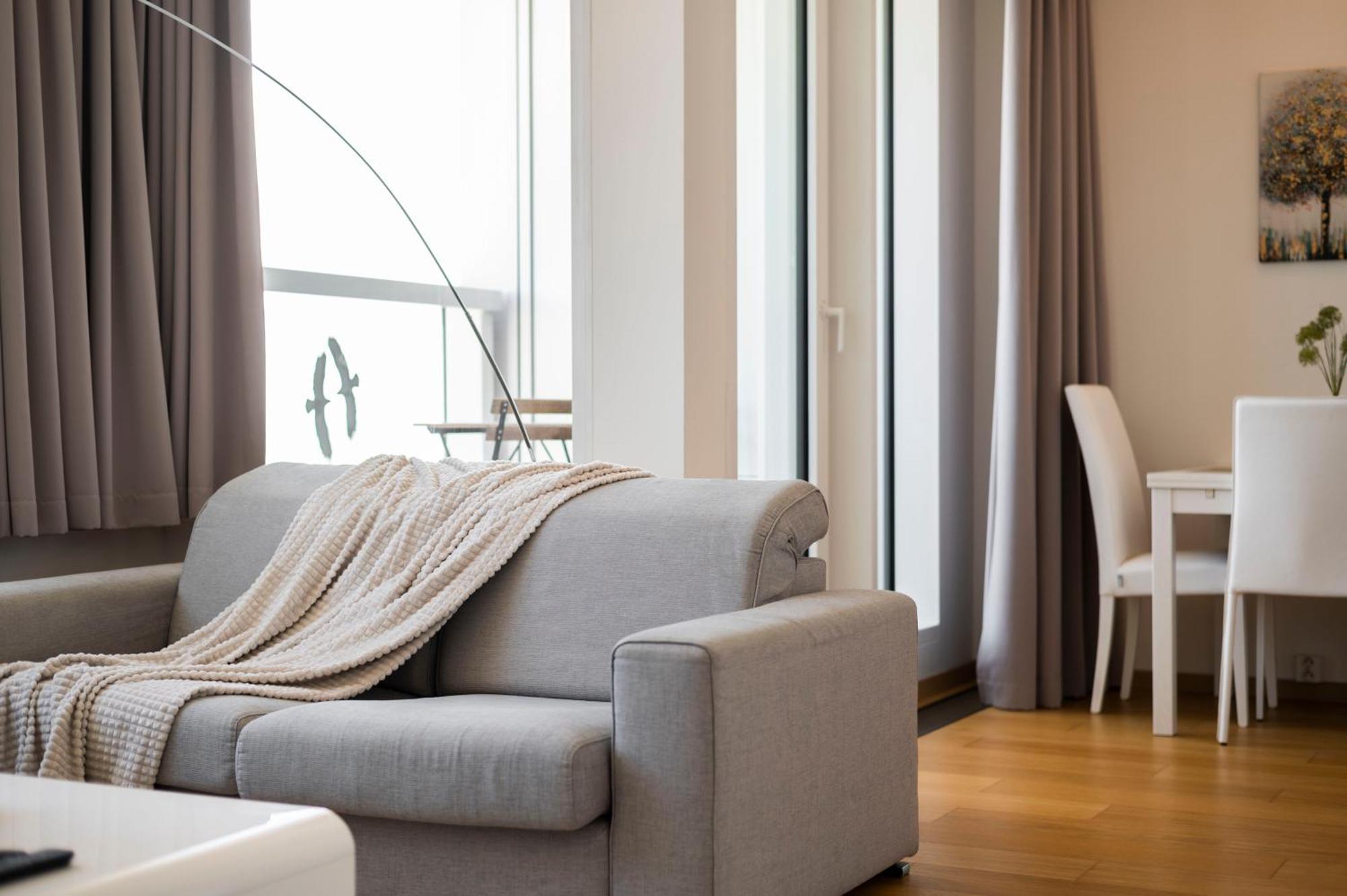 Апартаменти Luxury 1Bdrm On The 28Th Floor Братислава Екстер'єр фото