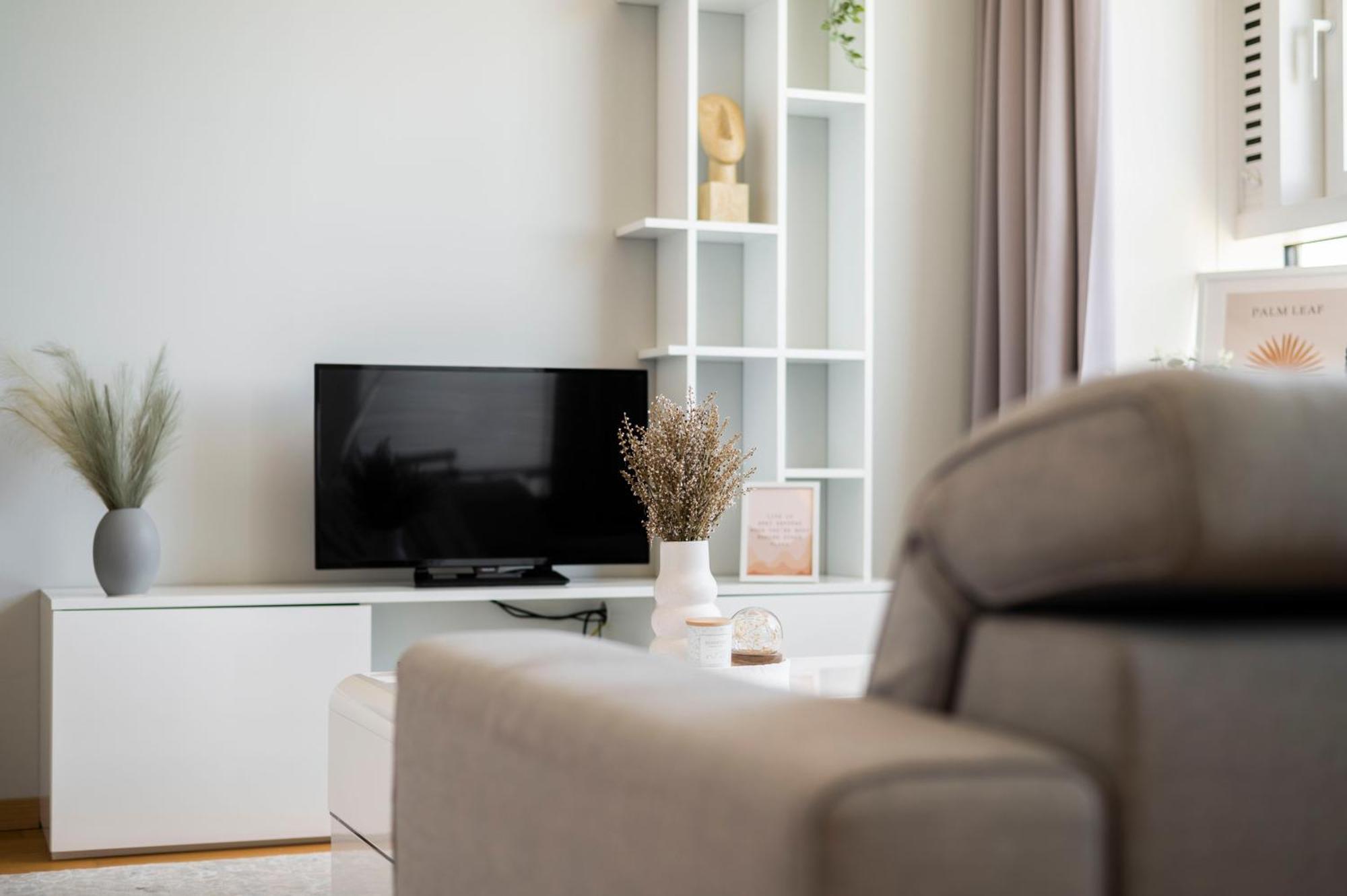 Апартаменти Luxury 1Bdrm On The 28Th Floor Братислава Екстер'єр фото