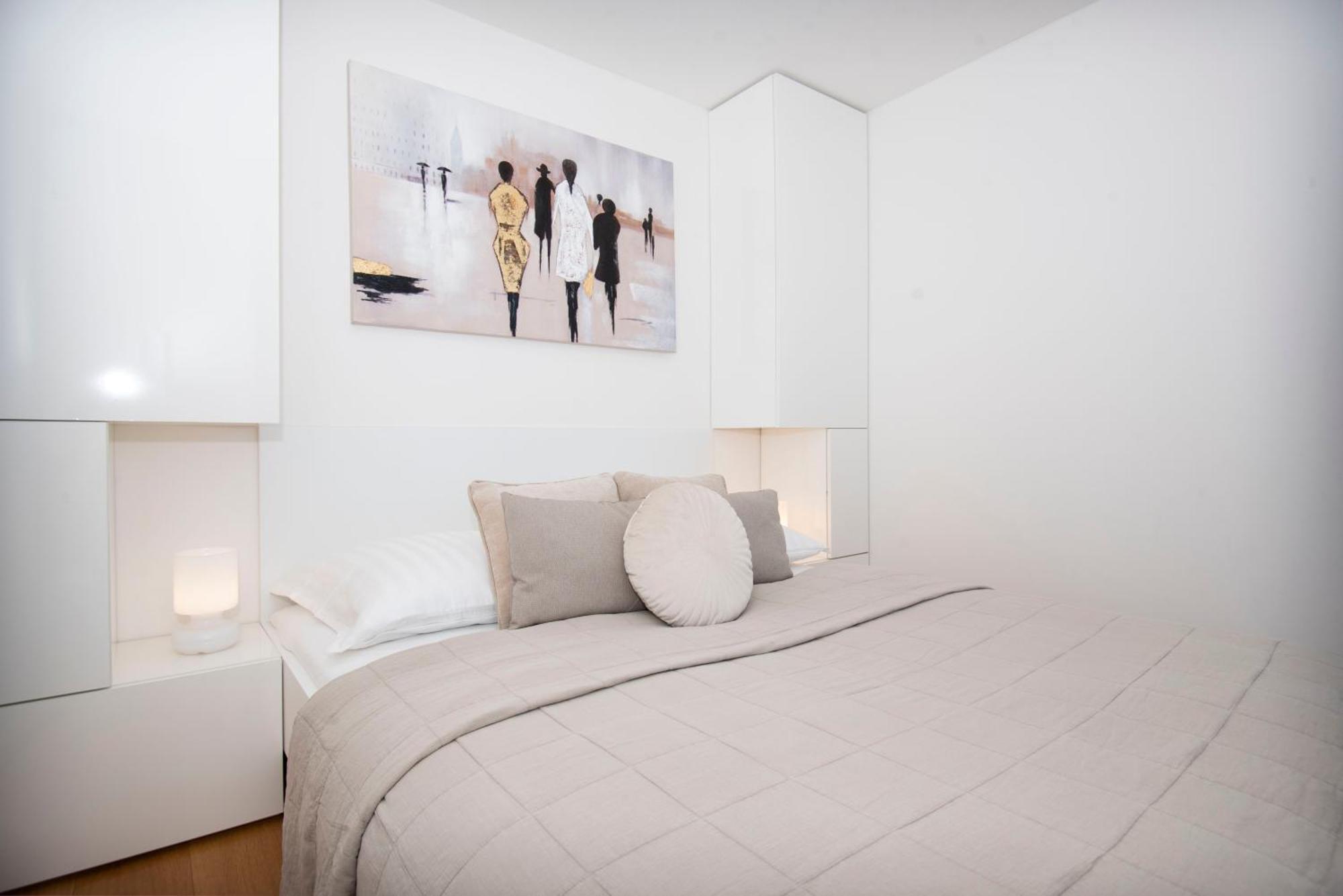 Апартаменти Luxury 1Bdrm On The 28Th Floor Братислава Екстер'єр фото