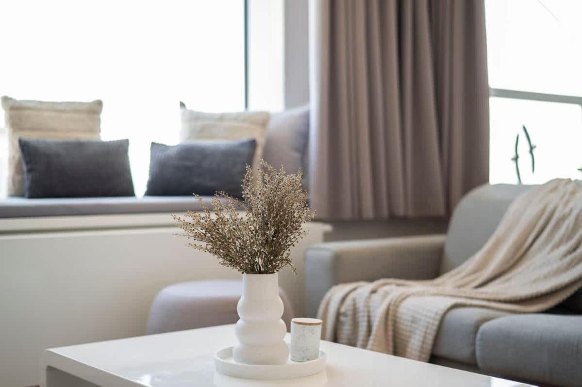 Апартаменти Luxury 1Bdrm On The 28Th Floor Братислава Екстер'єр фото